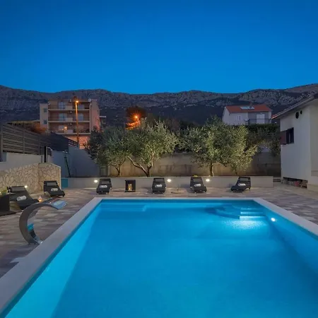 Casa de Férias Navigare With Swimming Pool Kaštela